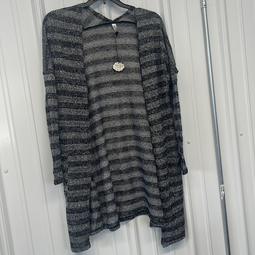 Dahlya Womens cardigan sweater black grey small